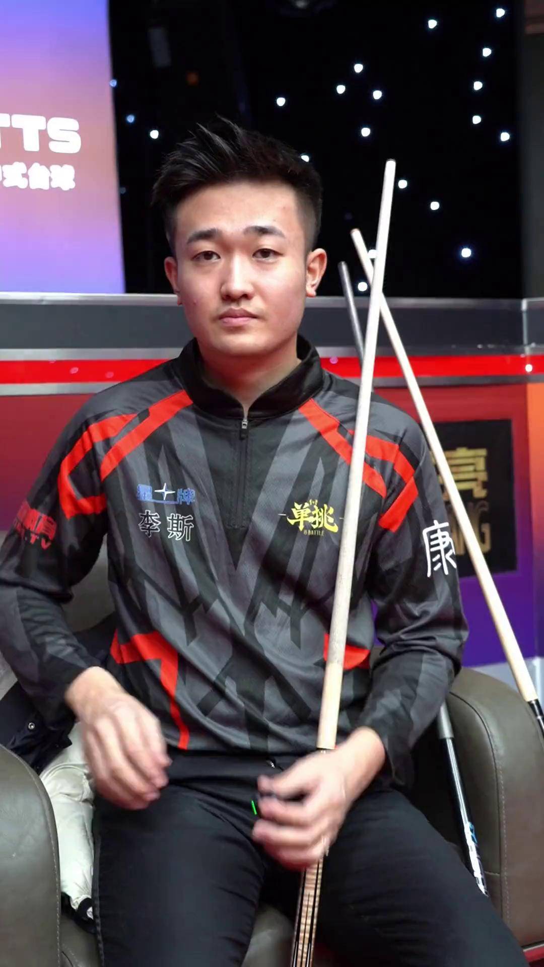 马卡:维尼修斯面临姆巴佩式问题,他在巴西队一直表现平平