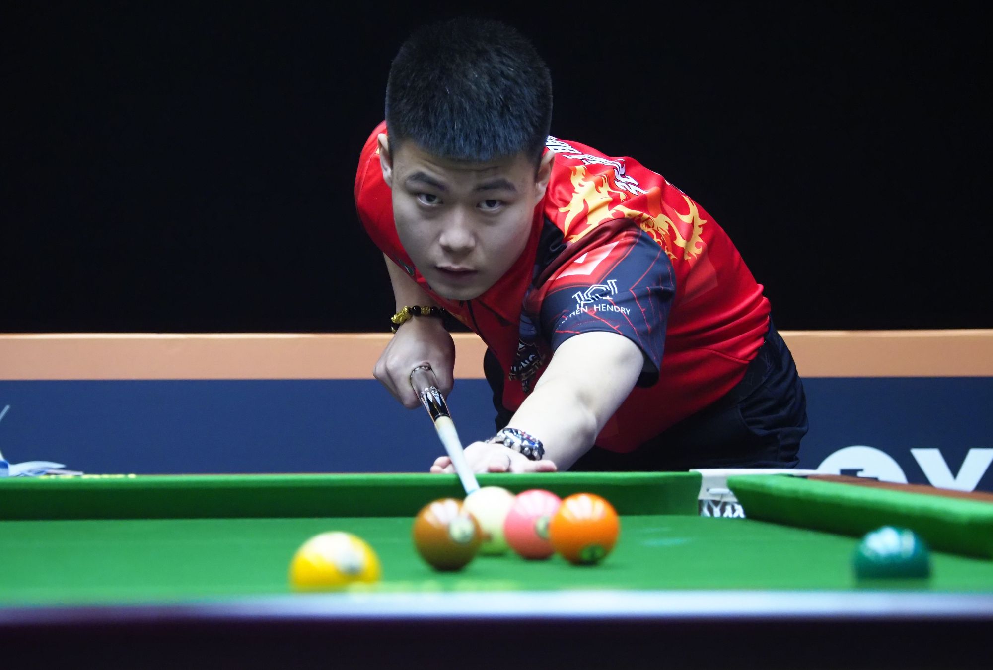 胡明轩手感火热!中场比拼率先命中三分