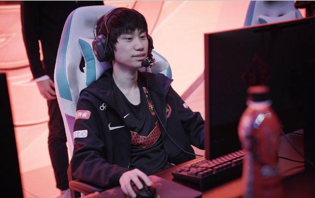 前大多依赖 前大多依赖