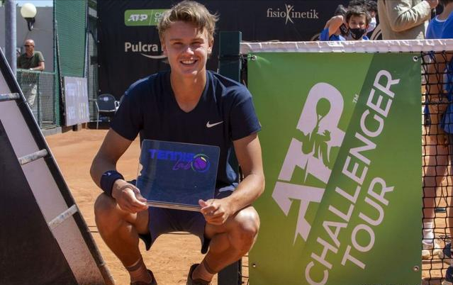 己的传奇 己的传奇