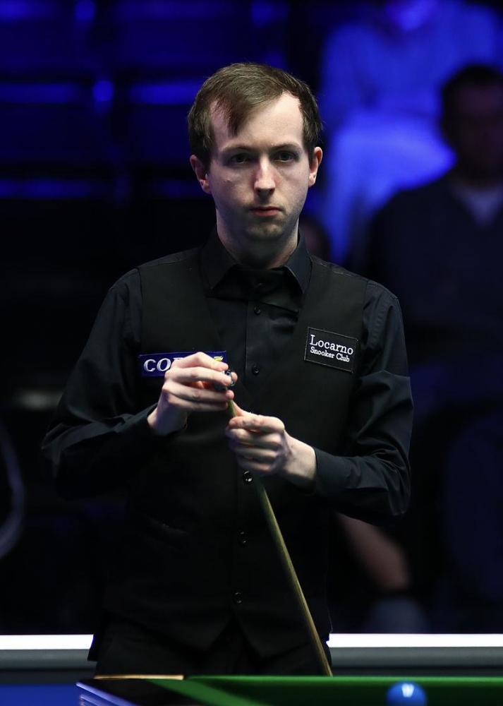 很多球迷容 很多球迷容