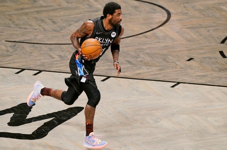 一场对阵中 一场对阵中