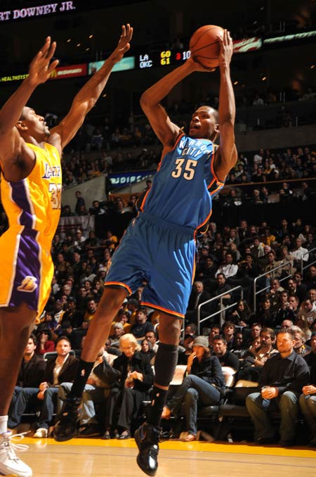 他们抓住机 他们抓住机